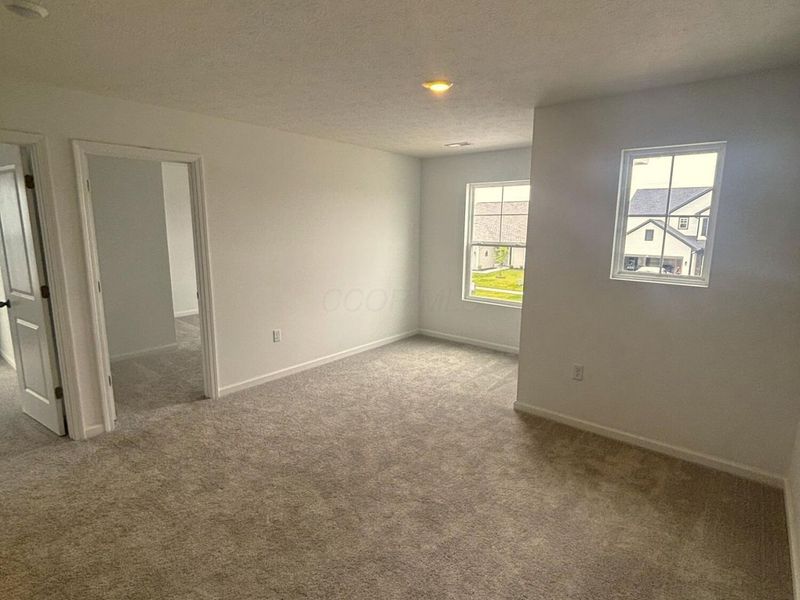 618 Lois Lane, London, OH 43140 Photo 14