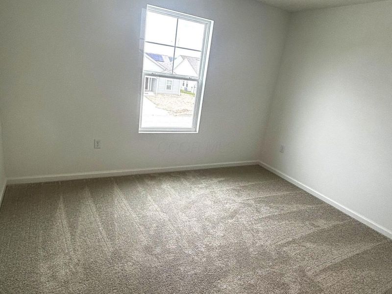 618 Lois Lane, London, OH 43140 Photo 19