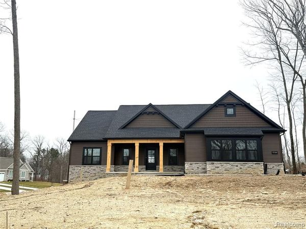 9744 Chalfonte Drive, Green Oak Twp, MI 48116