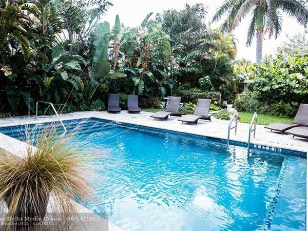 3301 SE 12th Street, Pompano Beach, FL 33062