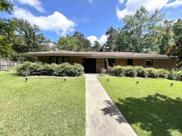 114 Mark Circle, Monticello, AR 71655