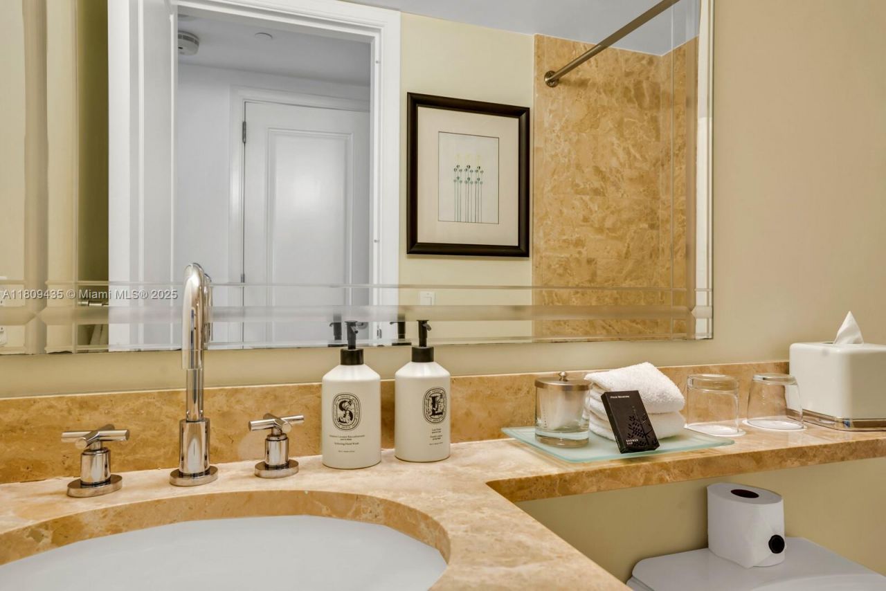 1435 Brickell Ave, Unit 3012, Miami, FL 33131 Photo