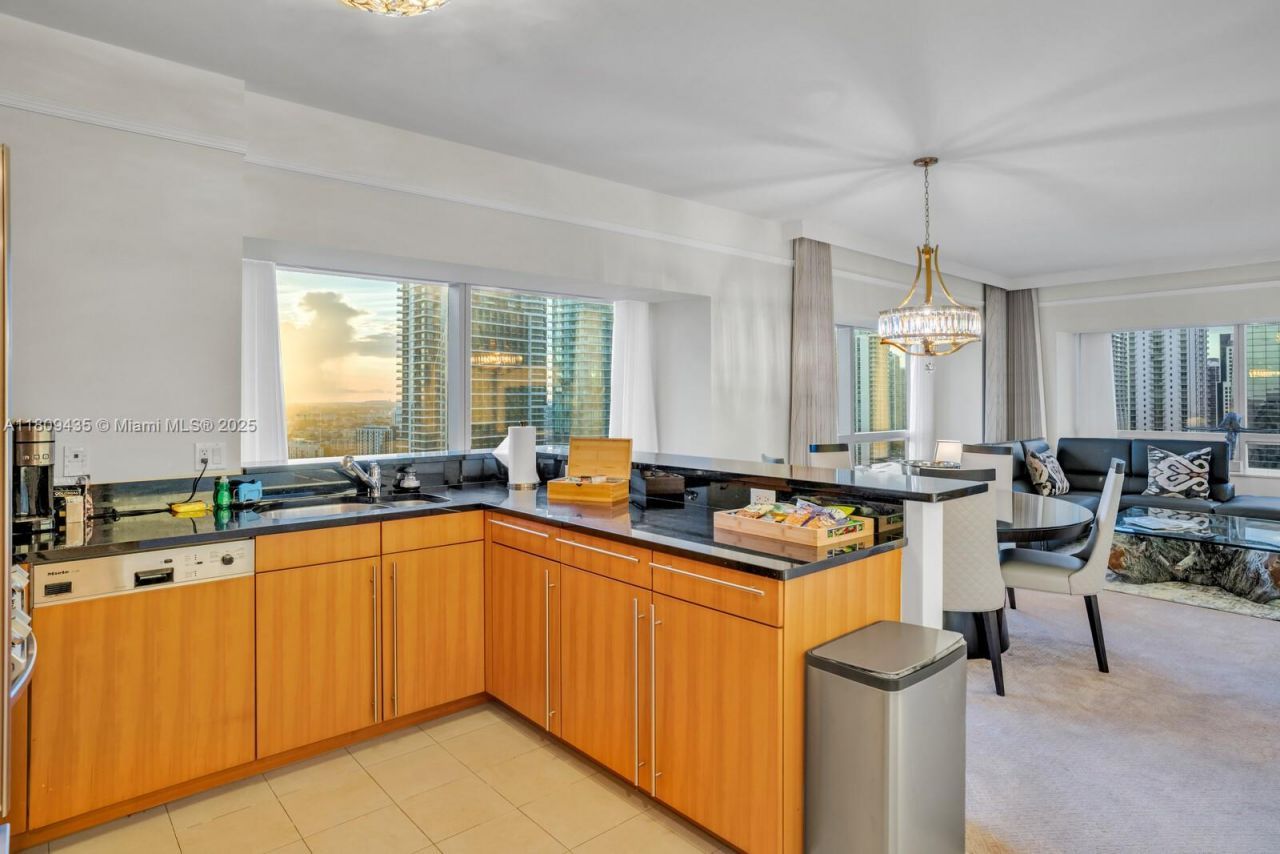 1435 Brickell Ave, Unit 3012, Miami, FL 33131 Photo