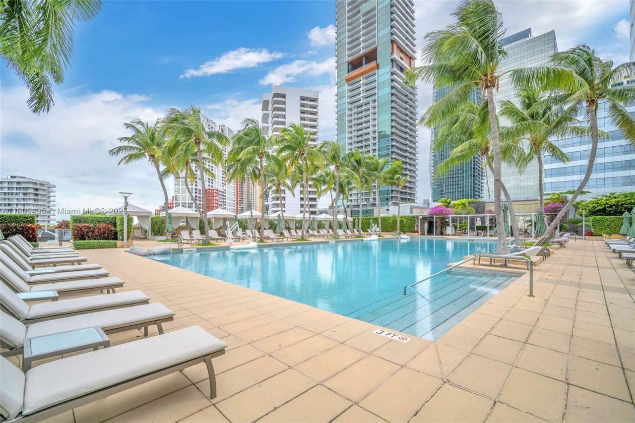 1435 Brickell Ave, Unit 3012, Miami, FL 33131 Photo