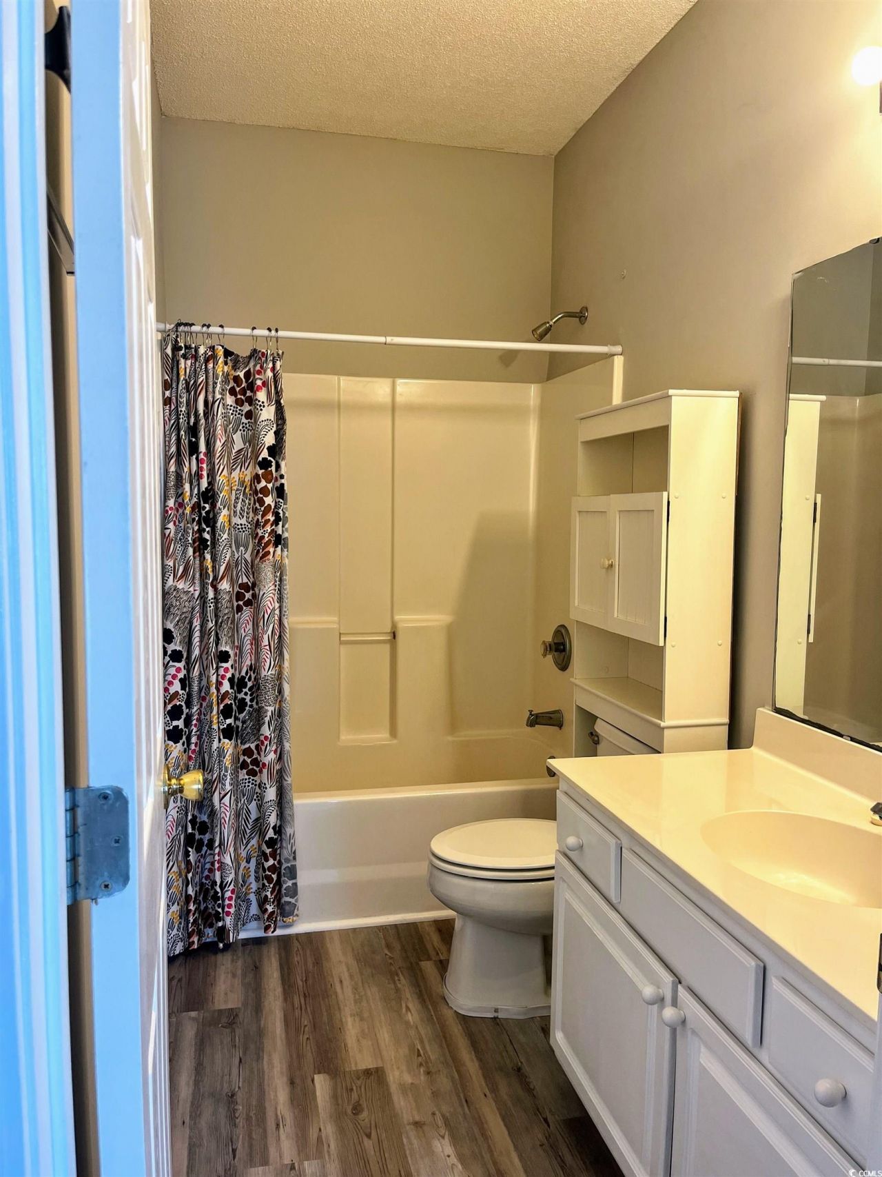 2498 Coastline Ct. Photo 17