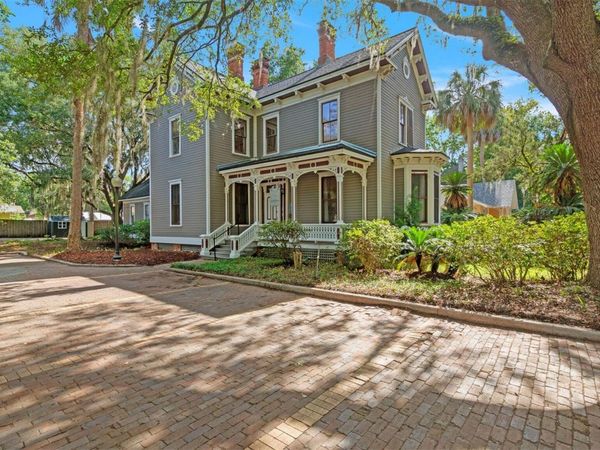 708 E UNIVERSITY AVENUE, GAINESVILLE, FL 32601