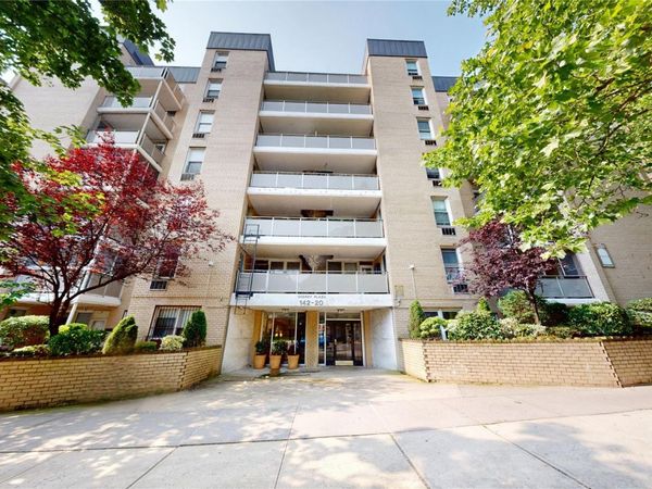 142-20 84th Drive, Unit 3K, Briarwood, NY 11435