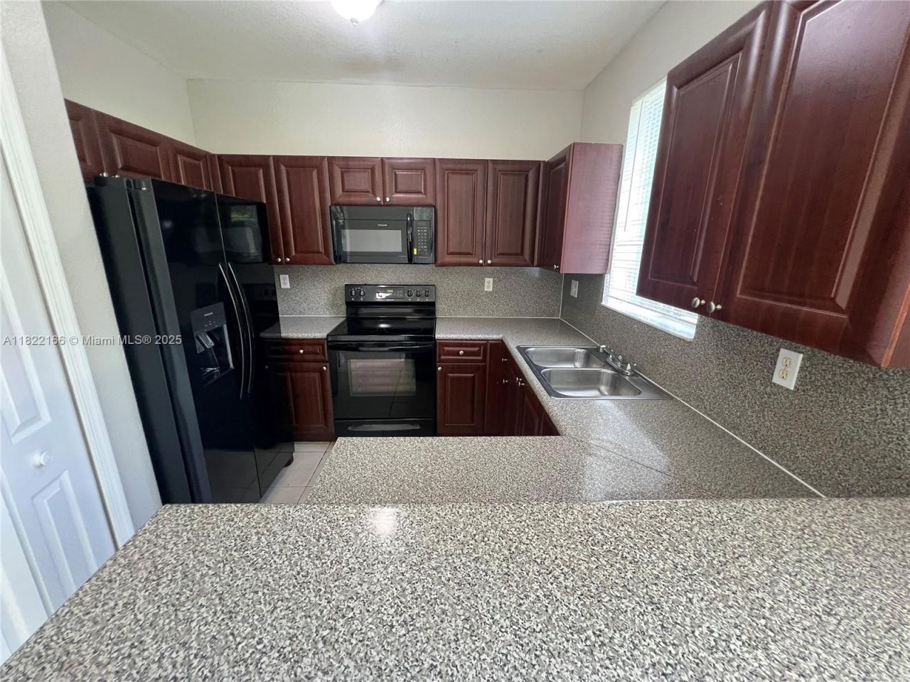 2620 SE 14th Ave, Unit 304, Homestead, FL 33035 Photo