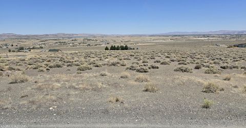 5710 Peek Avenue, Silver Springs, NV 89429 Photo