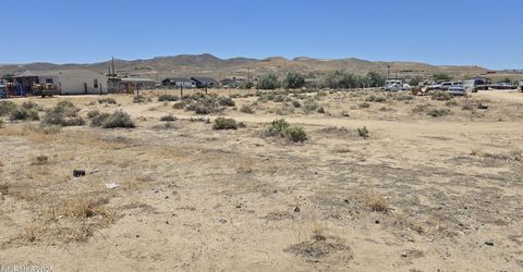 5135 Robert Way, Silver Springs, NV 89429 Photo