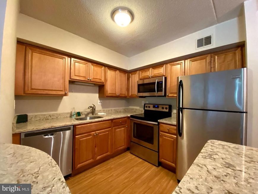 5200 Hilltop Drive, Brookhaven, PA 19015 Main Photo