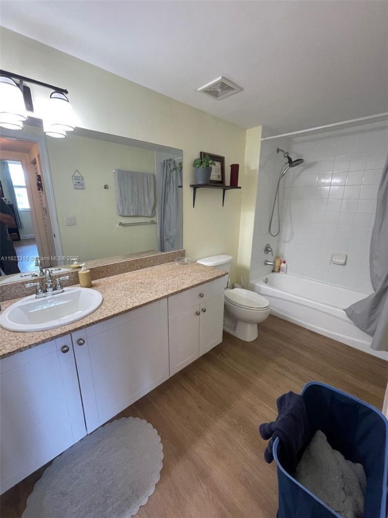 117 NW 42nd Ave, Unit 1506, Miami, FL 33126 Photo