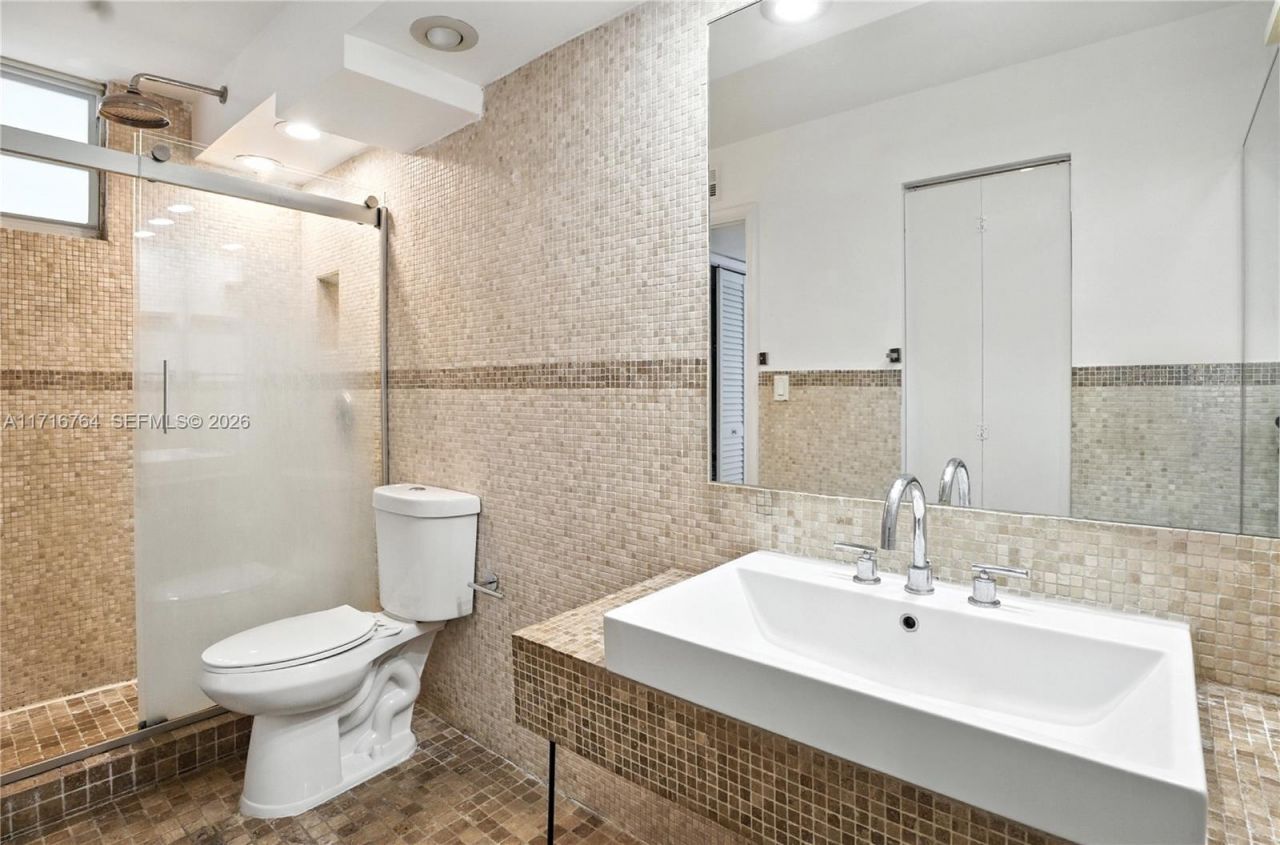 1670 Lincoln Ct, Unit 6B, Miami Beach, FL 33139 Photo