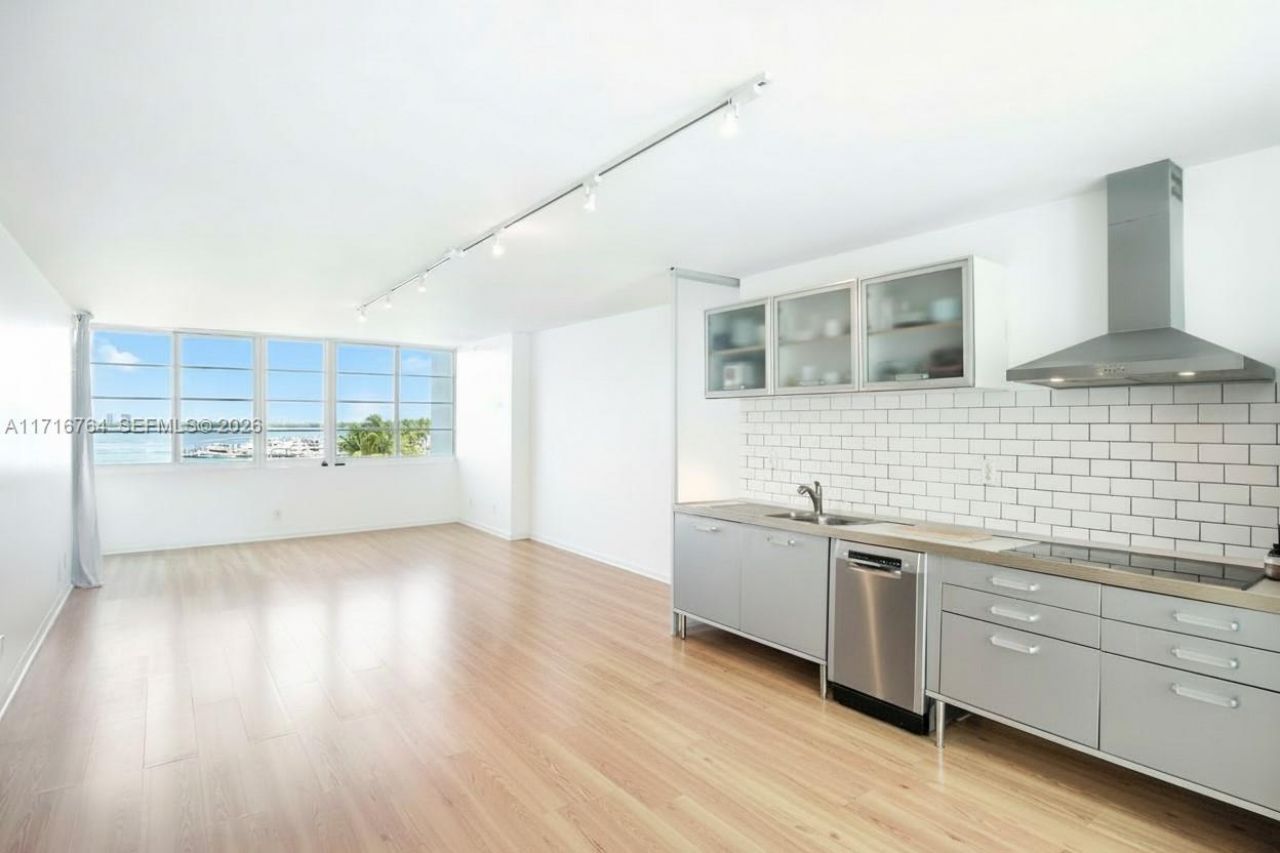 1670 Lincoln Ct, Unit 6B, Miami Beach, FL 33139 Photo