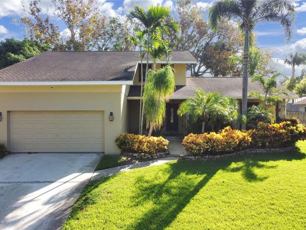 852 VILLAGE WAY, PALM HARBOR, FL 34683