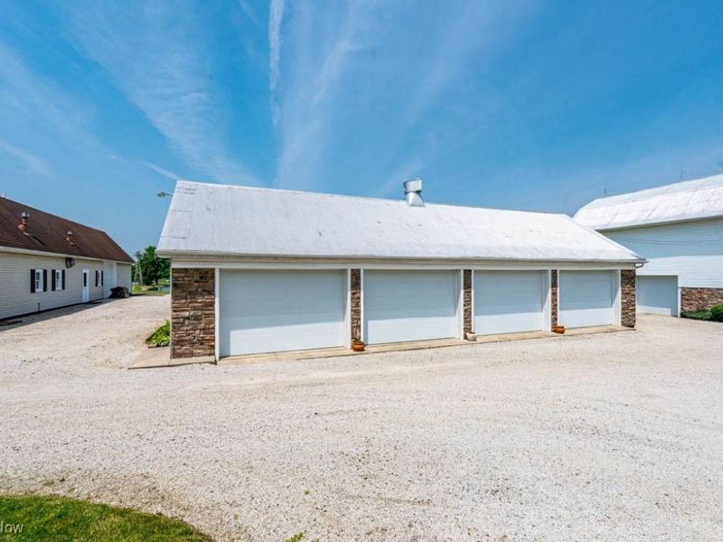 14236 W Akron Canfield Road, Berlin Center, OH 44401 Photo 24