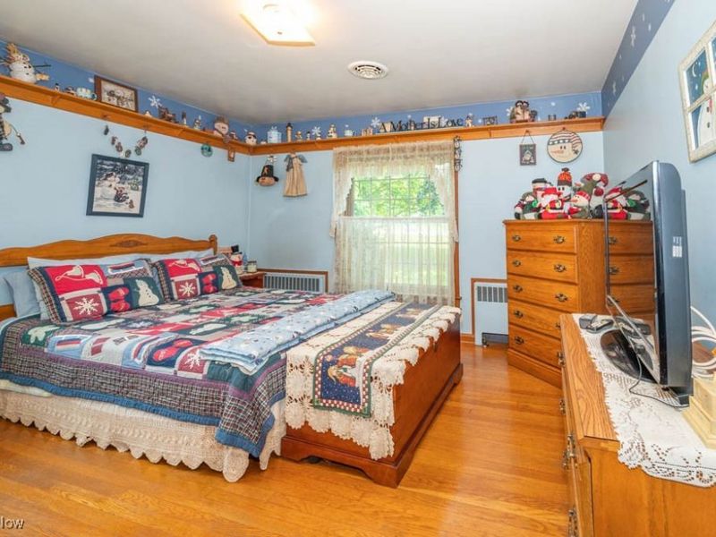 14236 W Akron Canfield Road, Berlin Center, OH 44401 Photo 9