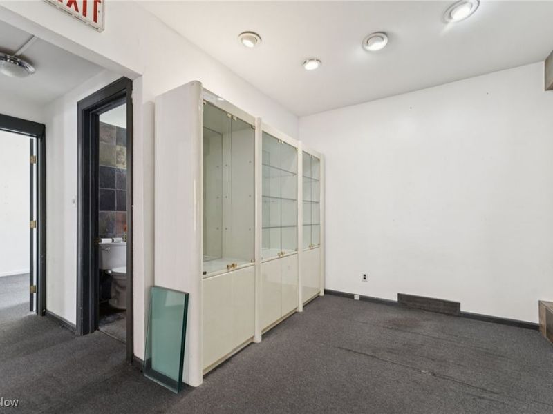 12610 Larchmere Avenue, Cleveland, OH 44120 Photo 11