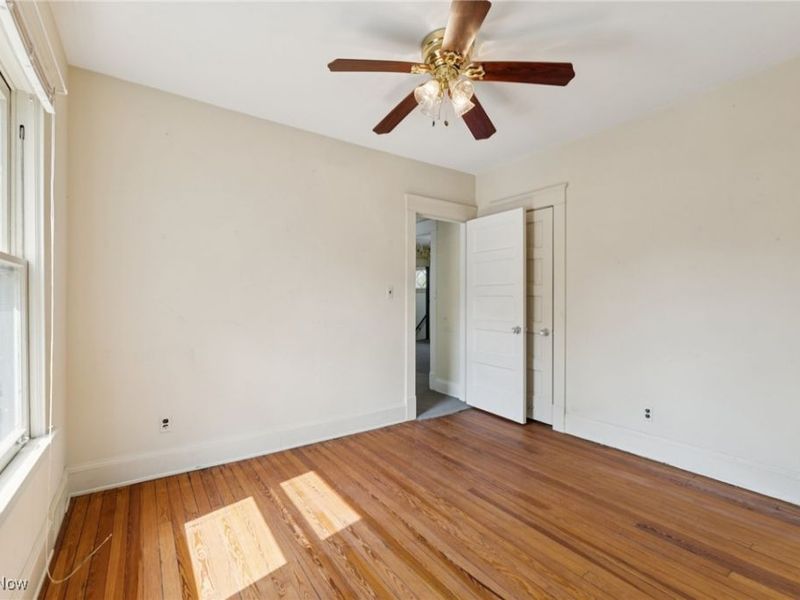 12610 Larchmere Avenue, Cleveland, OH 44120 Photo 32