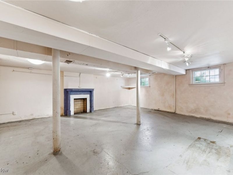 12610 Larchmere Avenue, Cleveland, OH 44120 Photo 35