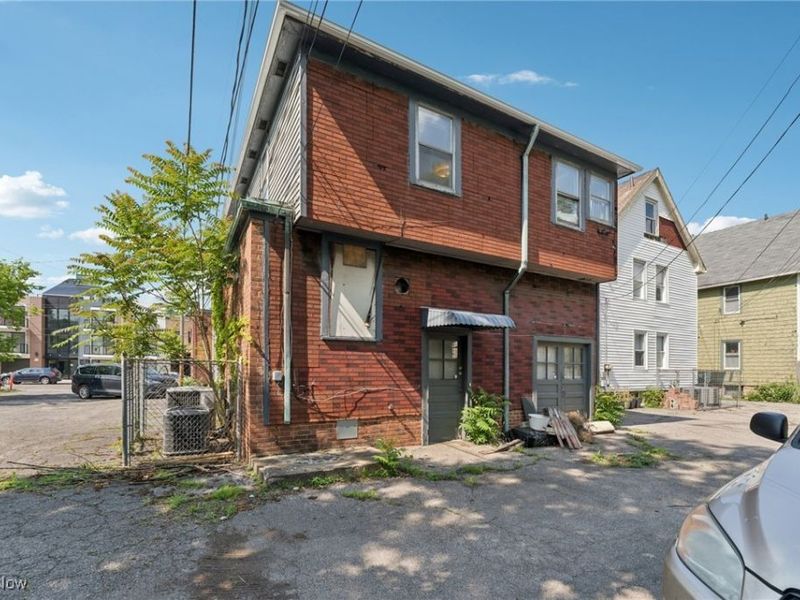 12610 Larchmere Avenue, Cleveland, OH 44120 Photo 46