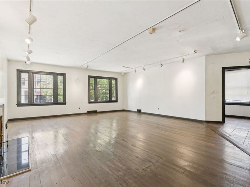 12610 Larchmere Avenue, Cleveland, OH 44120 Photo 8