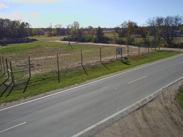 8386 Sidney Road E, Crystal, MI 48818