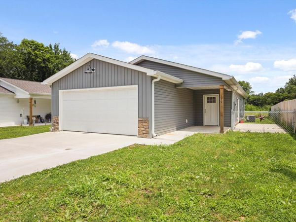 110 Cleveland Avenue, Pikeville, TN 37367