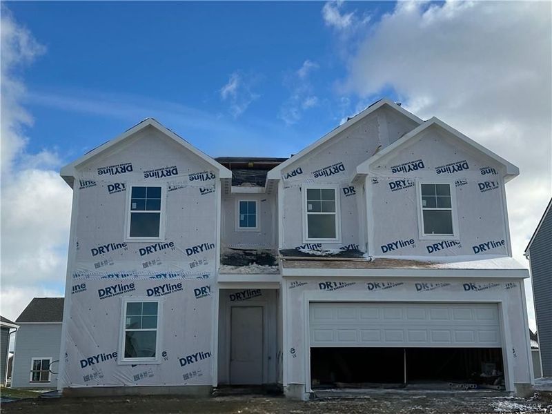 618 Lois Lane, London, OH 43140 Photo 1