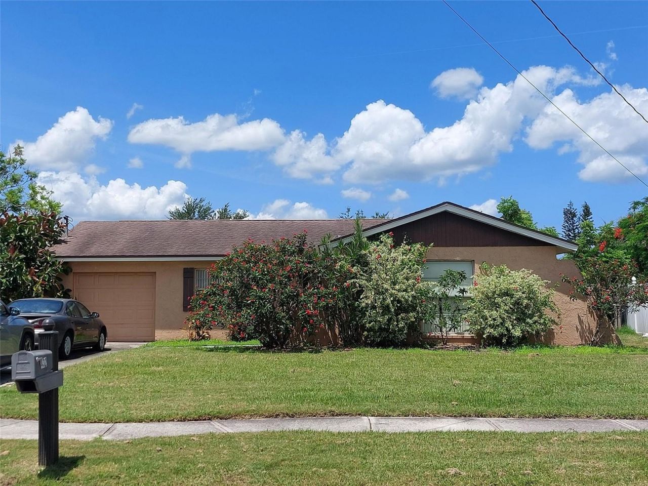 432 Flamingo Drive, Apollo Beach, FL 33572 Main Photo