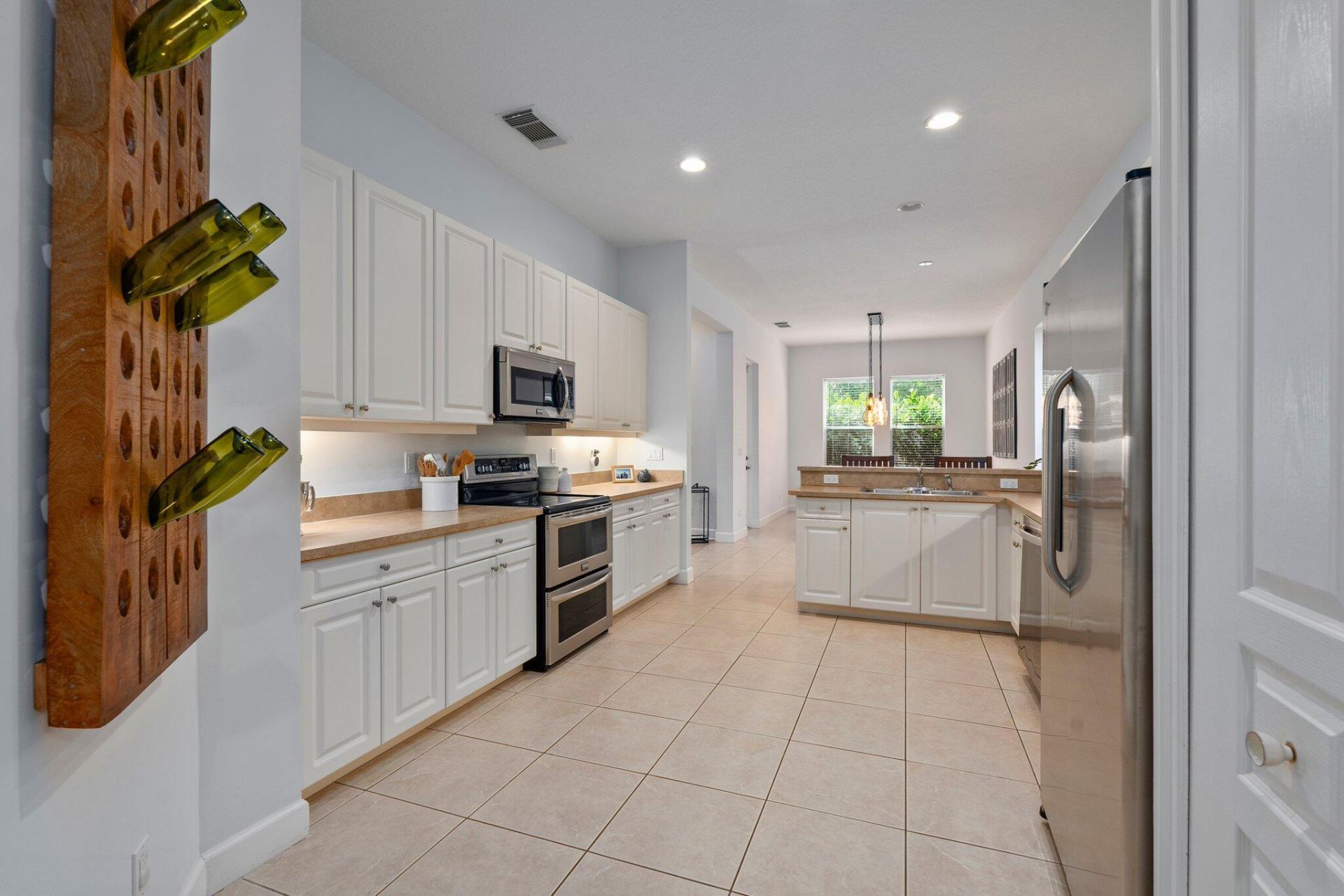 616 NE Canoe Park Circle, Port Saint Lucie, FL 34983 Photo