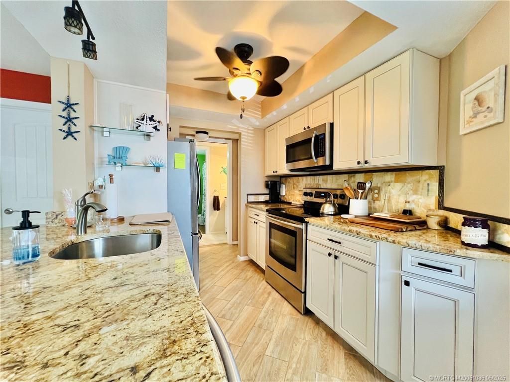 3236 SE Aster Lane, Unit M225, Stuart, FL 34994 Photo