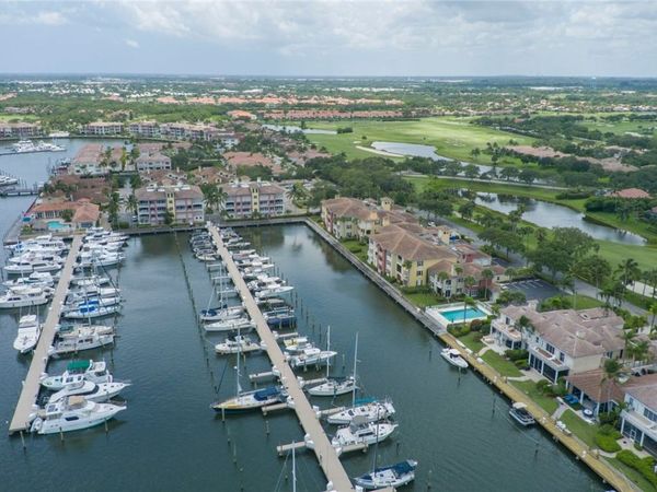 5520 N Harbor Village Drive, Unit 205, Vero Beach, FL 32967