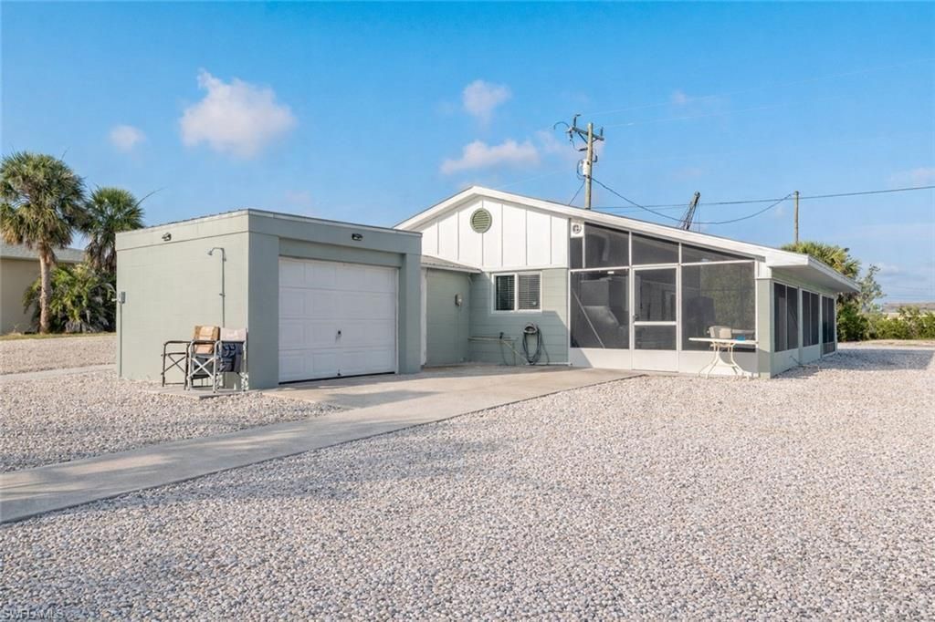 16341 Porto Bello St, Bokeelia, FL 33922 Photo