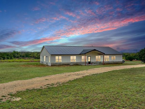 720 County Road 2337, Lampasas, TX 76550