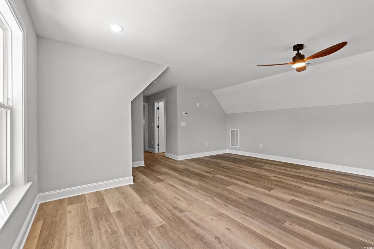 8016 Old Reaves Ferry Rd. Photo 24