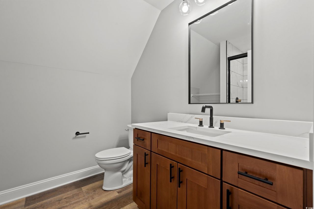 8016 Old Reaves Ferry Rd. Photo 25