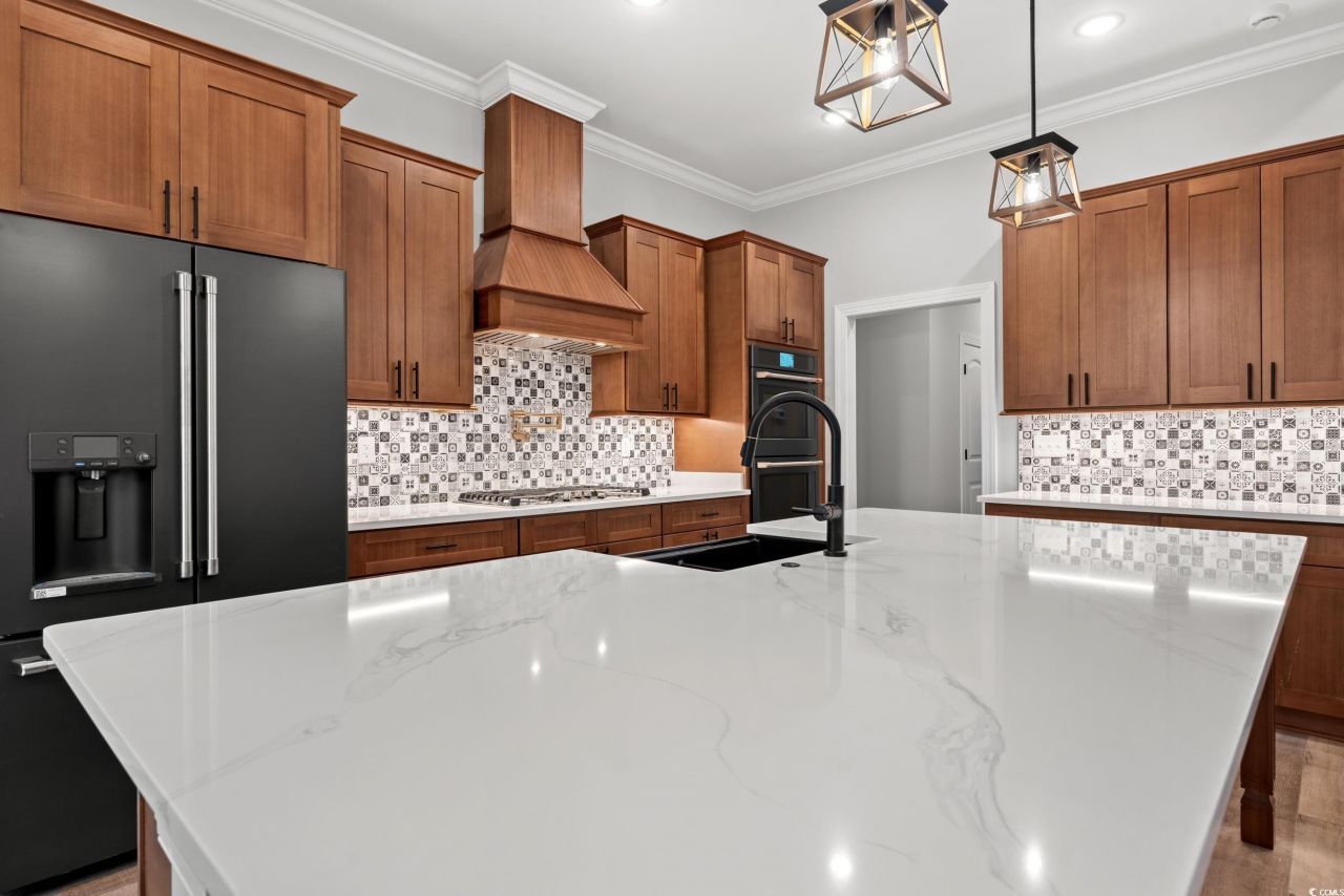 8016 Old Reaves Ferry Rd. Photo 9