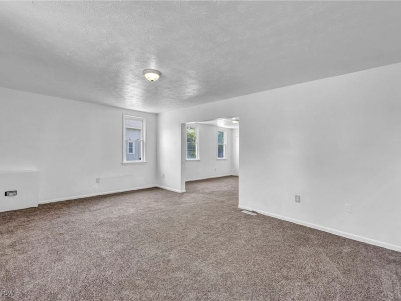 4571 Sackett Avenue, Cleveland, OH 44109 Photo 11