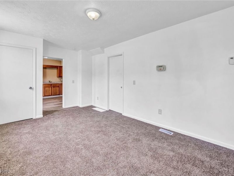 4571 Sackett Avenue, Cleveland, OH 44109 Photo 13