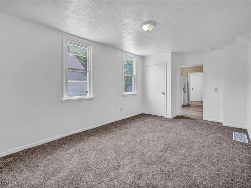 4571 Sackett Avenue, Cleveland, OH 44109 Photo 21