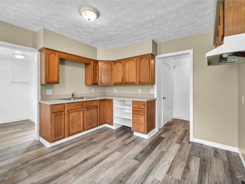 4571 Sackett Avenue, Cleveland, OH 44109 Photo 7