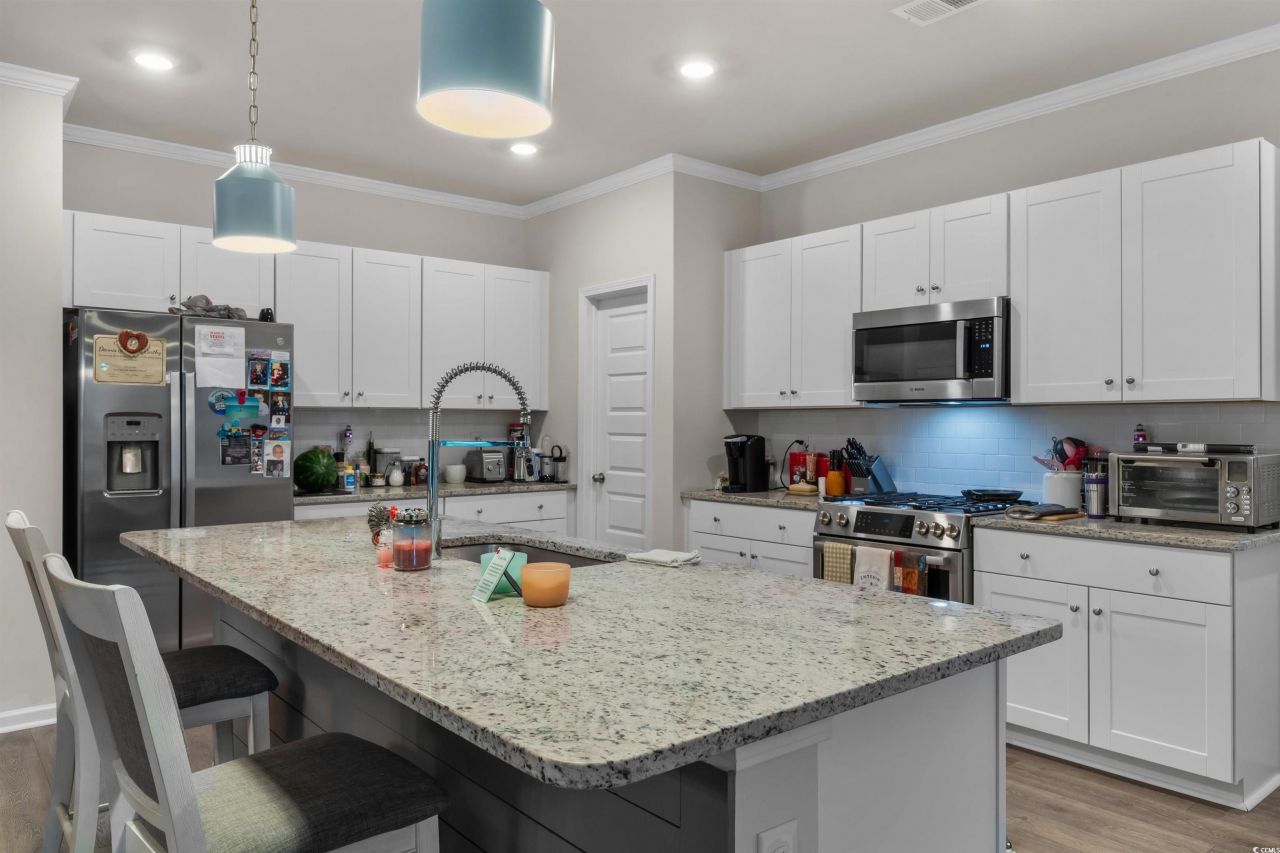 1078 Saltgrass Way Photo 8