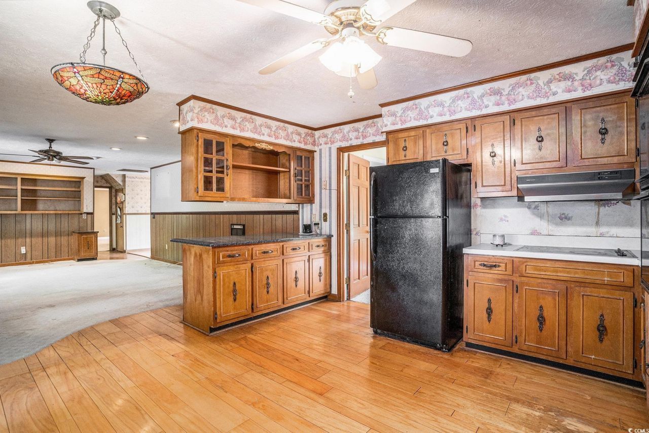 4920 Meadow St. Photo 9