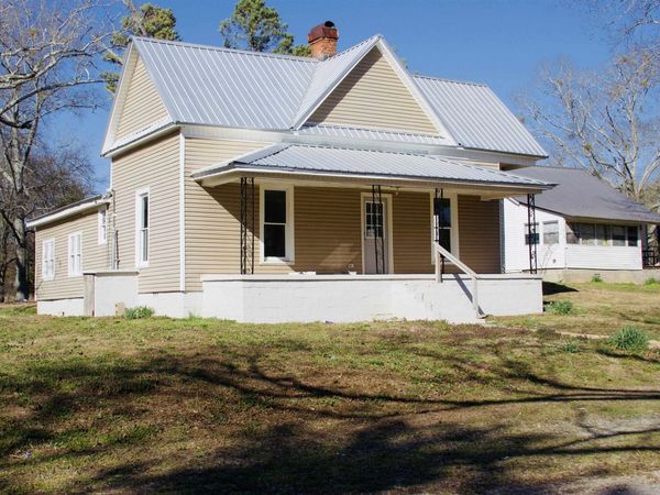 355 Main St, Vina, AL