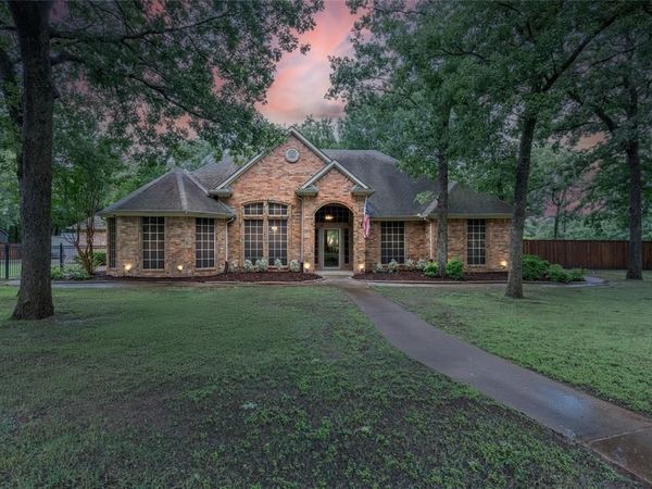 320 Rustic Oaks, Combine, TX 75159