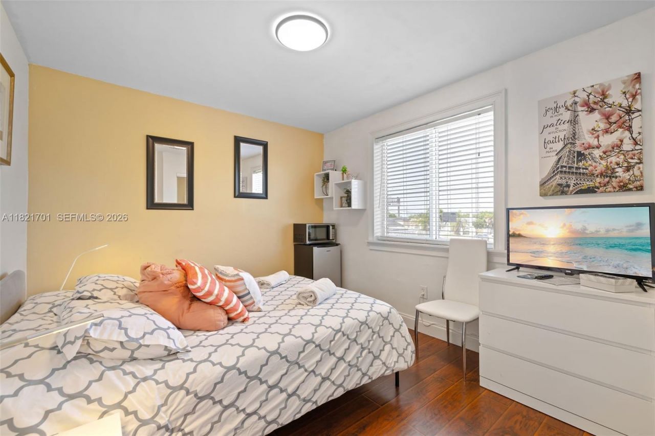 18401 SW 115th Ave, Miami, FL 33157 Photo