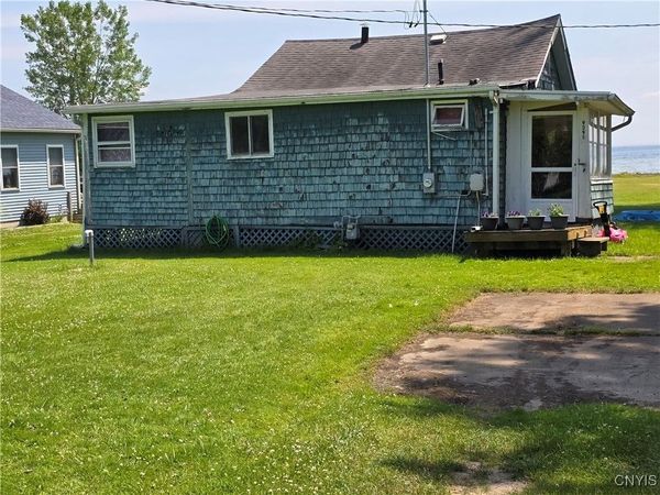 9395 Lakeshore View Road, Bridgeport, NY 13037