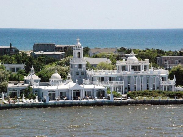 33 Bayview Walk, Cherry Grove, NY 11782