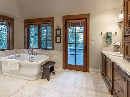 8133 Valhalla Drive, Truckee, CA 96161 Photo